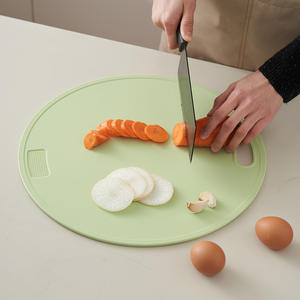 Tabla de cortar redonda de plástico verde de 37 cm, apta para lavavajillas, para verduras, uso en la cocina - Product Image 1