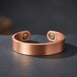 Nouvelle bague ajustable en cuivre pur poli de luxe, faite à la main, pour la rentrée scolaire et les cadeaux du Nouvel An - Product Image 1