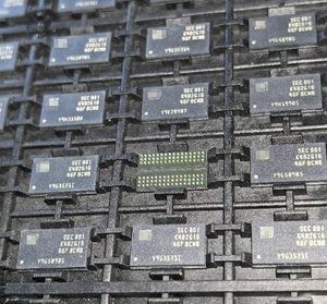 Nuevo chip de memoria EMCP K4B2G1646F-BCNB IC, montaje estándar preciso - Product Image 1