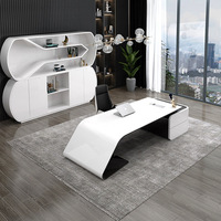 Bureau de direction moderne en bois blanc personnalisable, durable et écologique, avec tiroirs de rangement en panneaux de bois pour villa