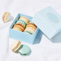 Couvercle et base personnalisés 4 6 12 24pcs Boîte d'emballage en papier pour macarons Boîte cadeau pour macarons avec intercalaire pour truffe chocolat sucré