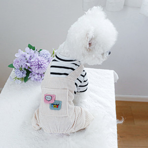 Nueva ropa de otoño/invierno para perros, abrigo Teddy de cuatro patas, overol con bolsillos a rayas blancas y negras - Product Image 3
