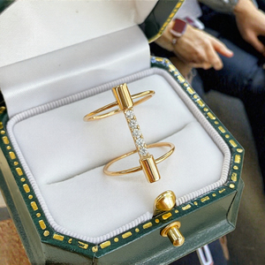 Anillo de Diamantes de Oro Amarillo de 18K para Mujer, Corte Brillante Redondo, Joyería de Cóctel - Product Image 2
