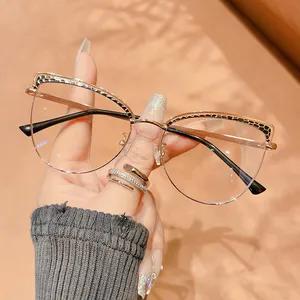 新しいヨーロッパとアメリカのファッショントレンド眼鏡フレームレトロメタルスプリングミラー光学フレーム個性猫メガネ