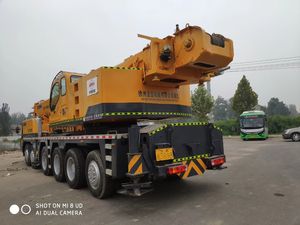 Grúa de camión X C M G, grúa de camión móvil hidráulica de segunda mano de 100 toneladas apta para terrenos difíciles y todo terreno - Product Image 3