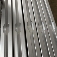 Profilé d'extrusion en aluminium à fente en T personnalisé 2525, anodisé blanc 6063-T5, cadre en aluminium industriel, service de perçage et d'usinage CNC