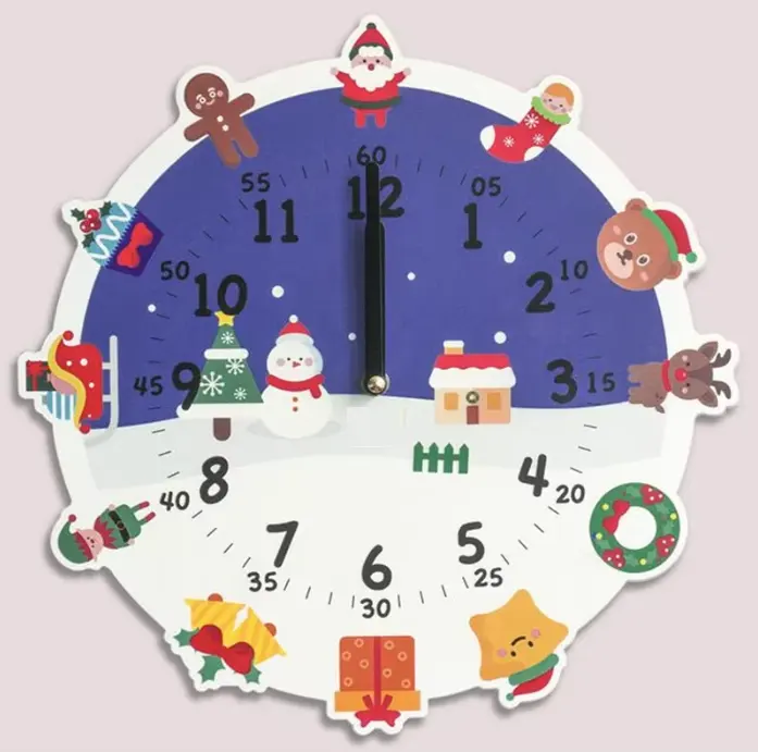 ساعة حائط كريسماس كرتونية لطيفة بشعار مخصص ساعة حائط كبيرة مستديرة بيضاء بسيطة للأطفال هدية