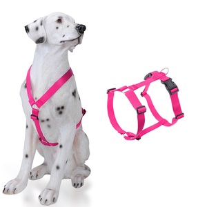 Harnais pour chien rembourré anti-traction en forme de H, en nylon réfléchissant, léger, écologique, à libération rapide, disponible en tailles S et M - Product Image 1