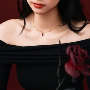Collier Pendentif Gourde en Argent 925 Plaqué Or 18K avec Chaîne à Maillons et Zirconias 5A, Design Délicat Dylam - Product Image 6