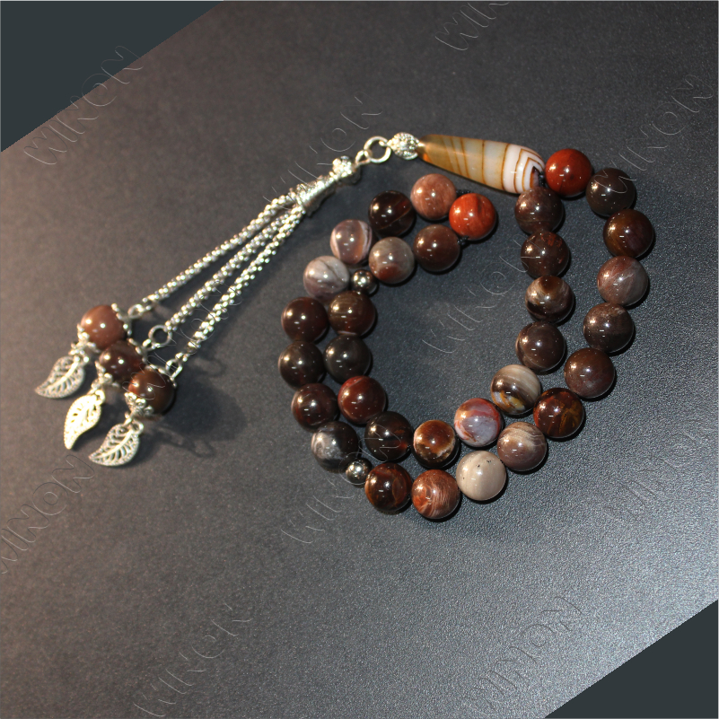 Marrone mescolato con il rosso