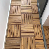 Dalles de sol en bois à emboîtement 30 x 30 cm pour patio, balcon, terrasse, jardin, étanches, antidérapantes, écologiques et certifiées