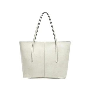 Sac à bandoulière en cuir pour femme, style moderne, idéal pour le shopping, le travail et le quotidien, disponible à prix avantageux. - Product Image 3