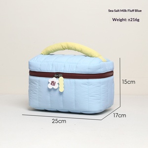 Nouvelle Trousse de Maquillage Matelassée Souple pour Femmes, Grande Capacité Personnalisable, Sac de Rangement Portable pour Articles de Toilette de Voyage - Product Image 2