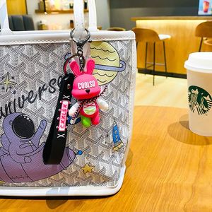 Porte-clés 3D promotionnel en PVC, motif dessin animé mignon, idéal comme souvenir ou cadeau tendance - Product Image 2