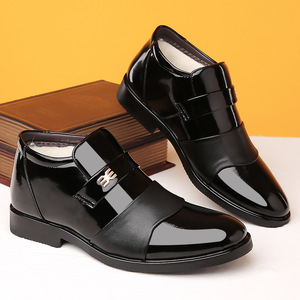 Mocasines de Cuero para Hombre con Punta Puntiaguda, Forro de Felpa, Suela de Goma, Zapatos de Vestir Cómodos para Oficina y Carrera Profesional - Product Image 4