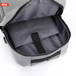 Ensemble de trois pièces <span class=keywords><strong>pour</strong></span> le commerce extérieur, sac à dos unisexe grande capacité 20-35L avec chargement USB, étanche, en polyester Oxford, <span class=keywords><strong>pour</strong></span> ordinateur <span class=keywords><strong>portable</strong></span> - Product Image 3