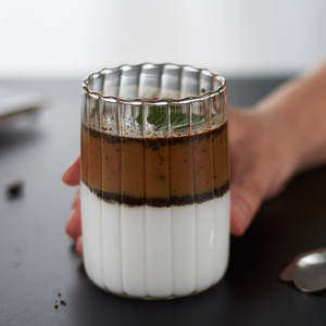 Gobelet en verre à rayures verticales, transparent, pour boissons froides, en verre borosilicate de haute qualité, pour lait et gelée, gobelet à eau tendance, pour les fêtes - Product Image 4