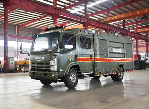 Camions de pompiers Isuzu 4x2, 4 tonnes, avec réservoir d'eau et de mousse de 3500 L, véhicules de lutte contre les incendies pour la lutte contre les incendies industriels - Product Image 2