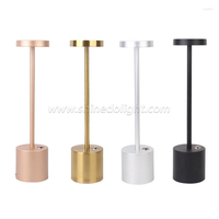 Lampe de bureau moderne à LED avec commande tactile sans fil à intensité variable et port de charge USB rechargeable pour la chambre à coucher ou la chambre