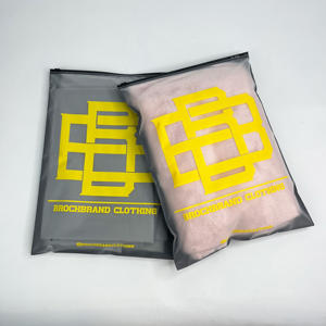 Sac en plastique imperméable avec logo personnalisé, sacs noirs, sacs en polyester, sacs d'emballage pour vêtements pour femmes, hommes, boutique - Product Image 5