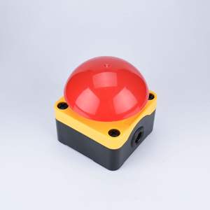 Interrupteur à bouton-poussoir d'urgence en plastique 10A 1NO IP65 étanche, adapté aux ateliers industriels et aux environnements difficiles - Product Image 1