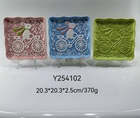 Assiettes à salade carrées en céramique de 8 pouces peintes à la main Design moucheté moderne Plats de dîner plats pour les ensembles de décoration de Pâques