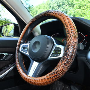 Funda para <span class=keywords><strong>volante</strong></span> de coche transpirable de goma con patrón de cocodrilo marrón para Accord, agarre cómodo, duradero, fácil de instalar, universal - Product Image 1