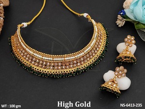 ชุดเครื่องประดับเจ้าสาวแบบโพลกี ประดับด้วยพลอยคุนดันและมุกแบบหยดน้ำ เครื่องประดับงานแต่งงานแบบอินเดียดั้งเดิม - Product Image 2