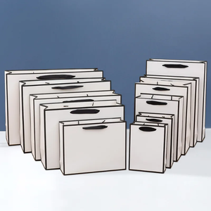 กระเป๋าโท้ทกระดาษคราฟท์ปรับแต่งได้หลายขนาดสำหรับเสื้อผ้าเครื่องสำอาง - Product Image 4