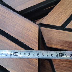 Panneau de mur acoustique en bois de style européen de conception avec la finition de placage pour des hôtels de chambres à coucher et des appartements - Product Image 4