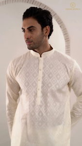 Compre una Kurta de Diseño Royal Cream, Prenda Étnica Elegante, Perfecta para Ocasiones Festivas, Tradicionales y Especiales - Product Image 5