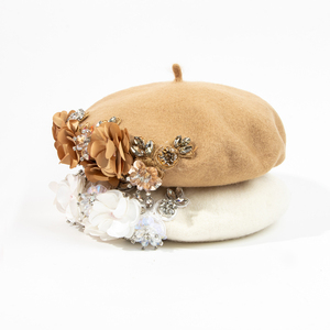 <span class=keywords><strong>Béret</strong></span> en feutre de laine de <span class=keywords><strong>luxe</strong></span> 2026 avec fleur en tissu ornée de strass, chapeau d'hiver chaud et élégant pour <span class=keywords><strong>femme</strong></span>, design personnalisé, haute qualité - Product Image 2
