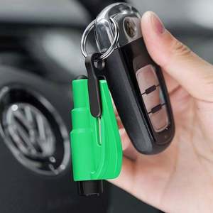 Llavero Metálico Multifuncional Tres en Uno: Martillo de Seguridad, Herramienta de Escape para Coche y Rompeventanas de Emergencia - Product Image 5