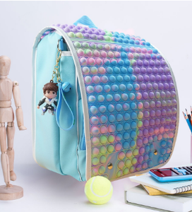 Vente chaude Personnalisé Arc-En-Bulle Anti-Stress Silicone Push Pop Flip-Open Sac À Dos <span class=keywords><strong>Cartable</strong></span> avec Des Caractéristiques Anti-Stress - Product Image 3