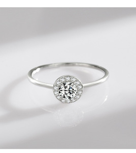 Anillo de Plata S925 Estilo Coreano con una Sola Piedra, Anillo de Halo de Diamantes Redondos de Lujo, Anillo Delicado para el Dedo Índice para Uso Diario - Product Image 4