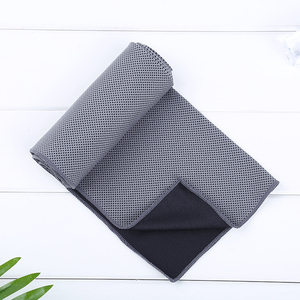 <span class=keywords><strong>Serviette</strong></span> <span class=keywords><strong>de</strong></span> sport en microfibre séchage rapide et refroidissement Logo <span class=keywords><strong>personnalisable</strong></span> avec boîte à fermeture éclair portable pour la <span class=keywords><strong>plage</strong></span> et les sports - Product Image 6
