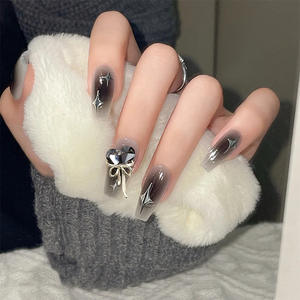 Vendita calda 3D ciondoli a forma di cuore obliquo in metallo oro con fiocco a farfalla e cuore <span class=keywords><strong>pietre</strong></span> a forma di cuore in lega <span class=keywords><strong>per</strong></span> unghie - Product Image 4