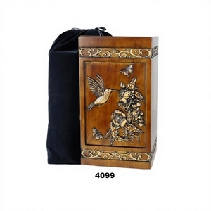 Urne funéraire gravée en bois colibri pour souvenir de cendres humaines Urne funéraire décorative pour adulte mâle femelle avec sac en velours - Product Image 1
