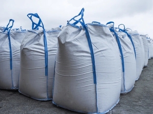 Sac jumbo tissé carré de 1,5 tonne, sac FIBC conducteur pour le sable, la résine chimique, l'industrie de la construction, décharge par bec, charge de 1000 kg - Product Image 5