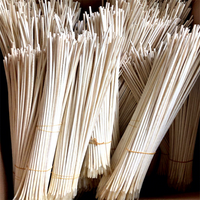 Teint en gros naturel blanc bâton de paon tige plumes de paon pour matériel de montage de mouches accessoire de pêche bricolage artisanat naturel