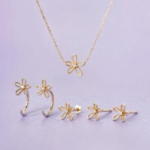 CHICNNA Boucles <span class=keywords><strong>d</strong></span>'oreilles clous en or 14 carats Floraison Halo, Nouveaux bijoux fantaisie personnalisés, Boucles <span class=keywords><strong>d</strong></span>'oreilles fleurs en gros, inaltérables - Product Image 1
