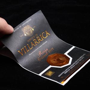Etiquetas texturizadas personalizadas Etiqueta adhesiva en relieve de lámina de oro de cobre UV elevado para botellas de vino - Product Image 1