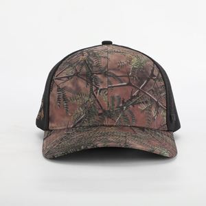 Gorra de Béisbol Estilo Trucker de 6 Paneles con Camuflaje RealTree, Personalizada al por Mayor, de Alta Calidad, Impermeable, con Perforaciones Cortadas a Láser - Product Image 4