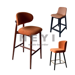 Chaise <span class=keywords><strong>de</strong></span> <span class=keywords><strong>bar</strong></span> en métal à dossier circulaire style luxe léger Foshan, tabouret <span class=keywords><strong>de</strong></span> restaurant à dossier haut pour <span class=keywords><strong>6</strong></span> hôtels, salles à manger, espaces extérieurs et centres commerciaux - Product Image 6