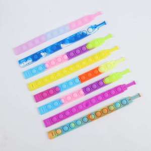 Pulseras Pop Fidget Toys a Granel: Juguetes Sensoriales de Burbujas para la Diversión, Premios para el Aula, Rellenos para Cestas de Pascua - Product Image 5