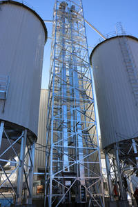 Pemasok Konveyor Lift Ember Kecil Kapasitas 5 10 20 50 Ton Per Jam - Product Image 2