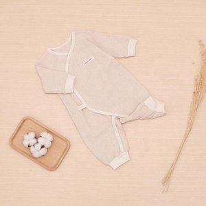 Recién Nacido bebé niño pantalones de algodón de manga larga mameluco de <span class=keywords><strong>terciopelo</strong></span> niños botón mono ropa de bebé monos - Product Image 1