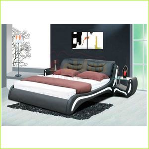 Letto Moderno dal Design Elegante con Testiera Alta a Prezzo Conveniente, Arredamento per il Medio Oriente - Product Image 1