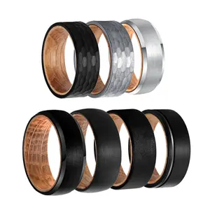 POYA Jewelry 8ミリメートルHigh Quality Brushed Center Inlaid Whiskey Barrel Wood Beveled Edges Tungsten Steel Ring