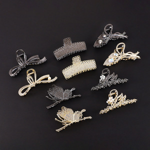 Pinzas de Pelo Metálicas Retro, Pinza de Aleación con Forma de Tiburón con Perlas y Diamantes de Imitación para Mujer, Accesorio para el Cabello para Bodas - Product Image 3